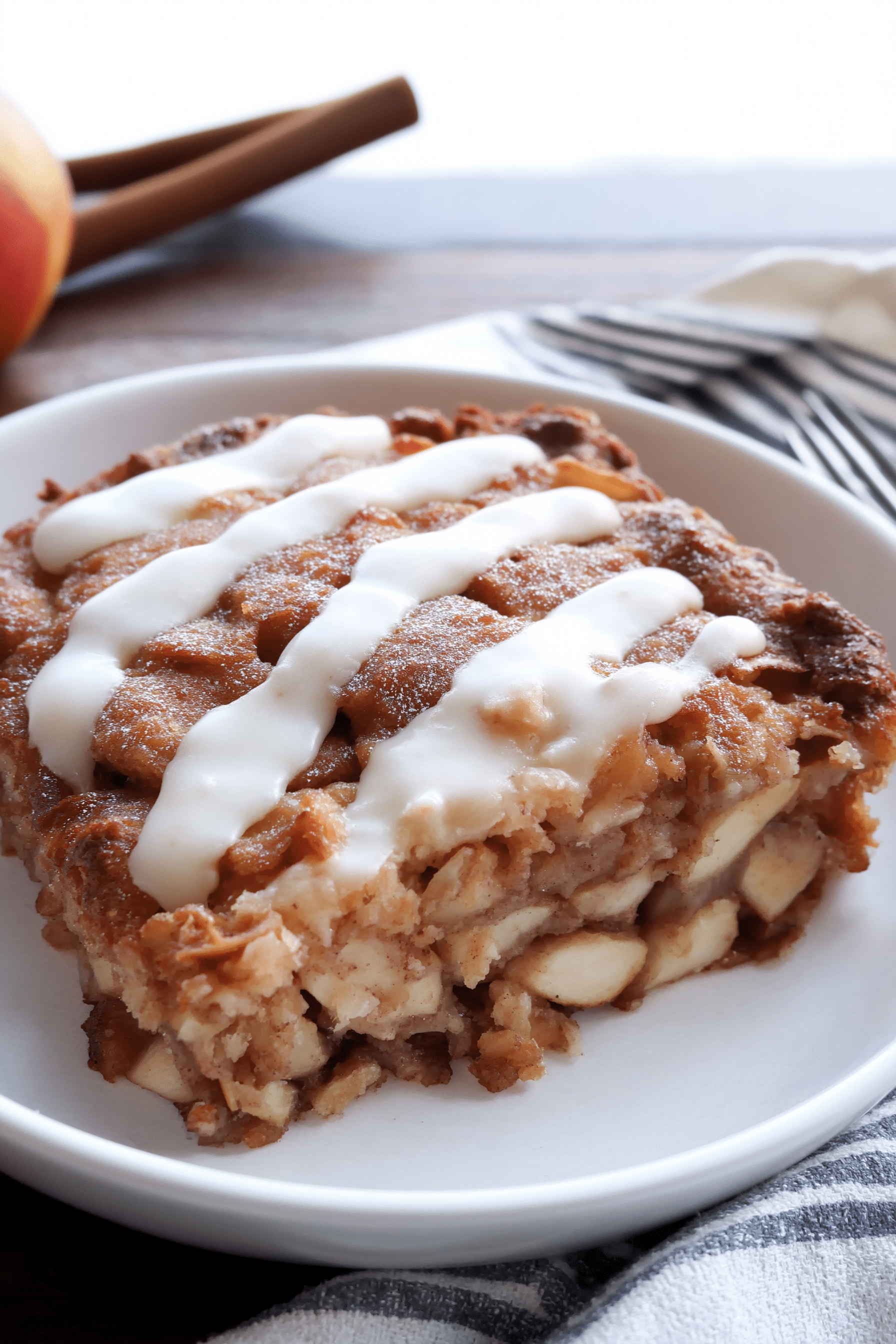 Oatmeal Apple Breakfast Bake