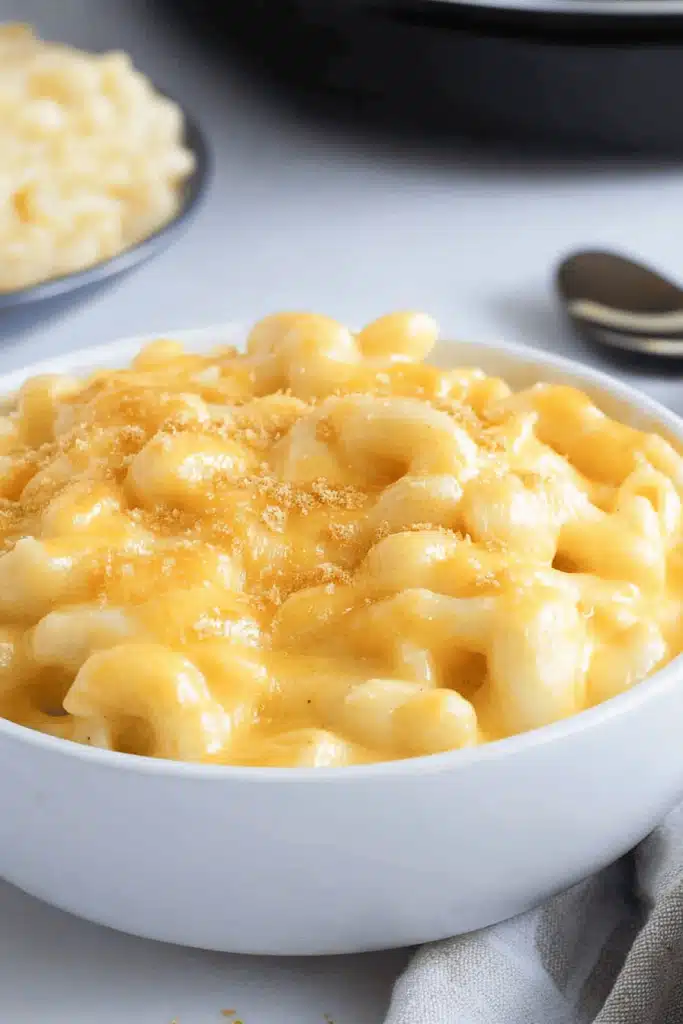 Crockpot Velveeta Mac and Cheese
