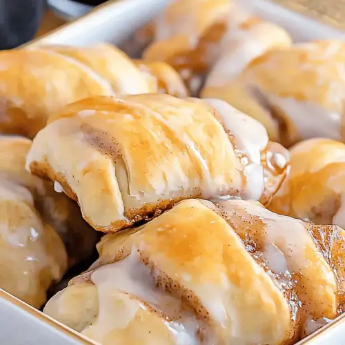 cinnamon crescent rolls