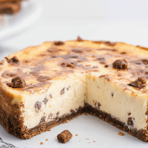 cinnamon roll cheesecake