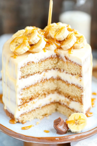 banana caramel cake